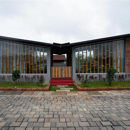 Sixth Element Hotel Kushālnagar Buitenkant foto