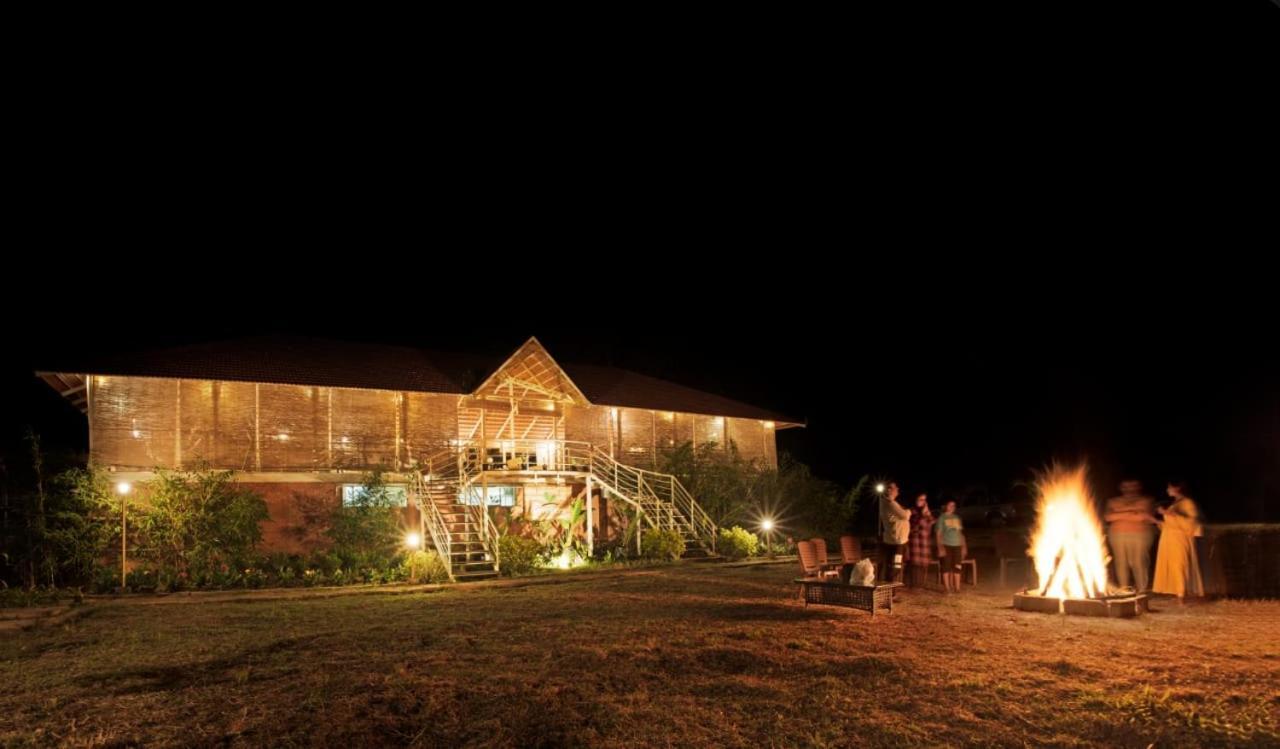 Sixth Element Hotel Kushālnagar Buitenkant foto